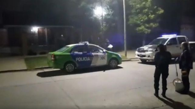 Personal médico constató que el hombre había fallecido a raíz de dos puñaladas que recibió en el pecho.