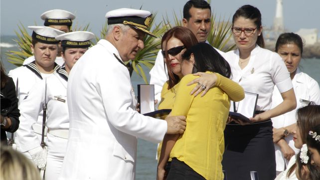 Homenaje. Un sentido momento del acto ayer en Mar del Plata.