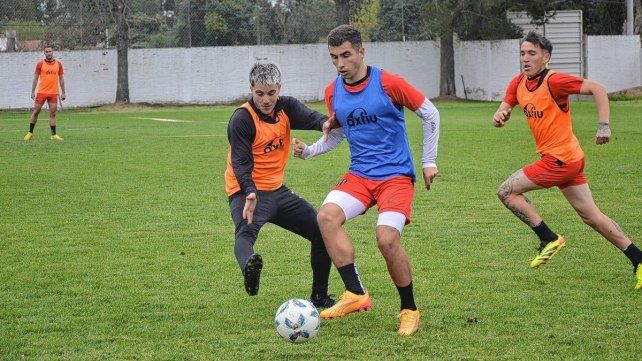 Patronato entrenó con la mente en Quilmes.