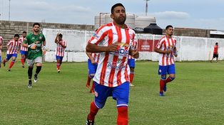 El triunfo de Sportivo sobre Paraná nos volvió a dar vida y ahora dependemos de nosotros”, indicó Serrucho Trinidad.