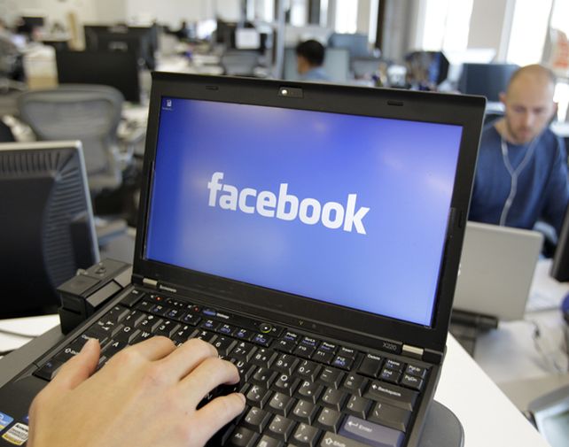 Unos mil millones de usuarios de la red social no pueden utilizar su cuenta.