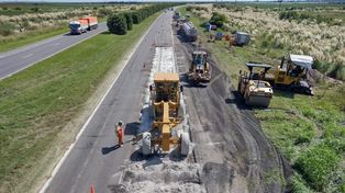 Trabajos en la autopista. “Santa Fe es una provincia que puede hacer obra pública”, dijo Enrico.