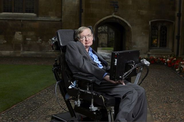 La ELA acaparó la atención mundial porque fue la enfermedad que padeció Stephen Hawking.