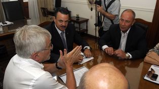 Estatales y docentes esperan una oferta salarial concreta
