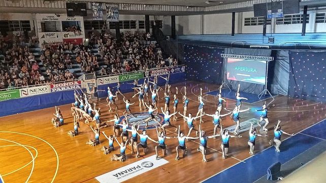 El patín artístico salió a escena en el Atlético Echagüe