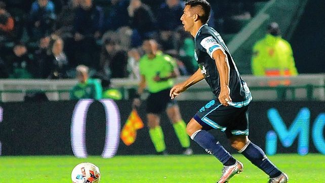 Uno menos para Colón: Acosta renovó con Atlético Tucumán