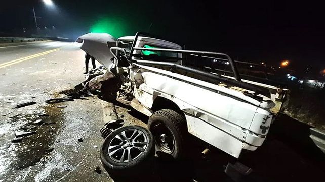 Tres vehículos colisionaron en una avenida de Concordia. Hay una persona fallecida y cuatro mujeres heridas hospitalizadas