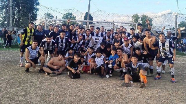 Un tremendo triunfo cosechó Santa Rosa ante Las Flores II en La Casita.