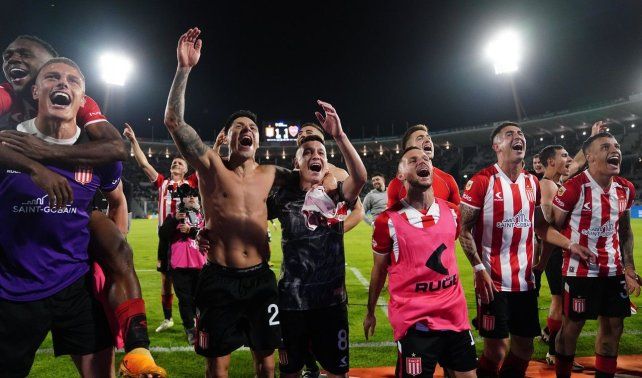 Estudiantes celebra el pase a la final de la Copa de la Liga 2024.