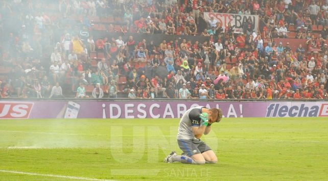 Una nueva apretada de la barra de Colón a los jugadores