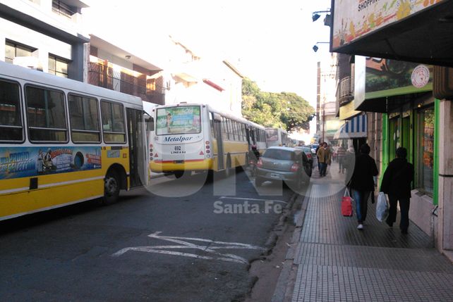 Una jornada de caos vehicular en el centro de Santa Fe&nbsp;
