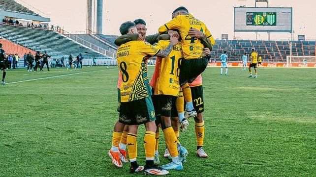 Aldosivi salió del último lugar y hundió aún más a Banfield Aldosivi salió del último lugar y hundió aún más a Banfield