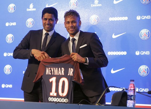Neymar fue presentado en el PSG y dijo que el dinero no fue el motivo para venir