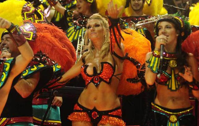 Yanina Latorre se movió al ritmo del carnaval en el corsódromo de Gualeguaychú.