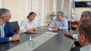 Ante funcionarios provinciales, Qüesta reclamó medidas concretas para combatir la inseguridad.