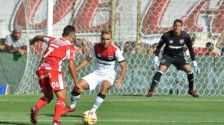 Unión tuvo cero ideas y sumó solo un punto ante Newells en el 15 de Abril