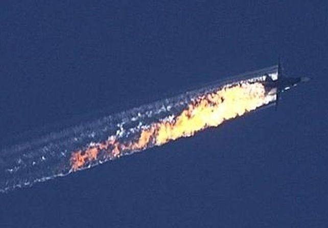Caso real. Imagen de un avión ruso derribado por el ejército de Turquía en noviembre de 2015.