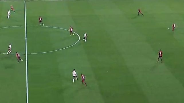 Newells se llevó un porrazo feo del Monumental