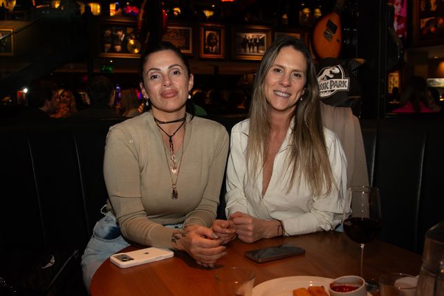 Estefanía del Valle y Carolina Porfili