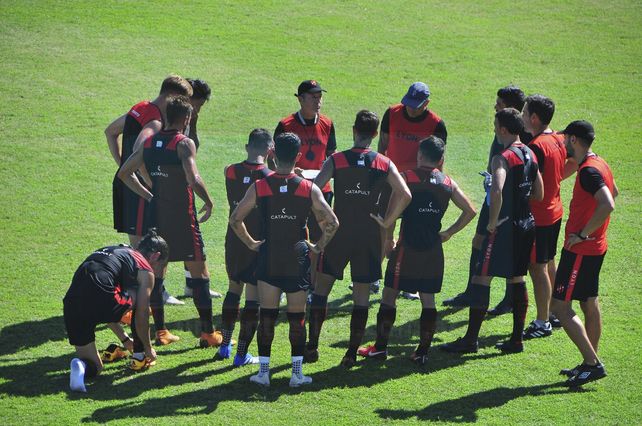 Patronato derrotó a Atlético Paraná en el primer amistoso del año