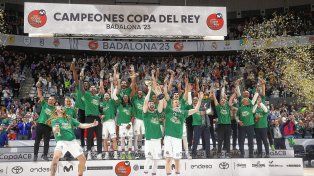 Unicaja Málaga se alzó este domingo con la Copa del Rey en Badalona.