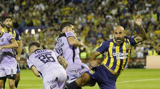 A Quintana le renovaron el contrato y volverá a ser parte de la zaga que tantas alegrías le dio al hincha canalla en 2023.
