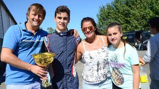 La familia Markel hizo un gran esfuerzo para dar el salto de divisional.