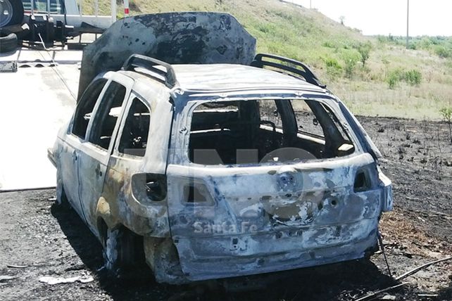 Se incendió un auto en la ruta 168 pero su conductor resultó ileso