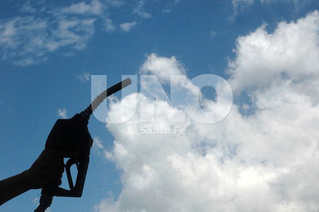 Por las nubes: las naftas aumentaron casi un 40 por ciento en el último año