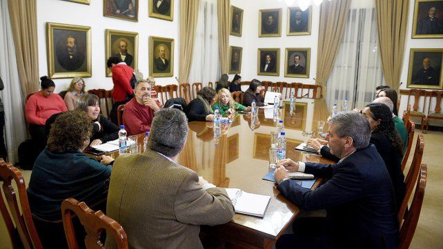 Paritarias estatales: el gobierno ofrece 5% en agosto
