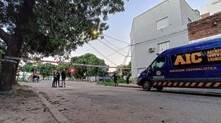Investigan si el ataque en barrio Candioti Sur fue una ejecución o se trató de un cruento tiroteo
