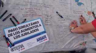 Amsafé realizó una Jornada Nacional de Protesta, con clases públicas, radios abiertas y actividades junto a la comunidad educativa.