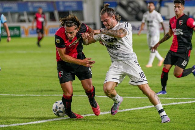 Newells lo buscó y lo ganó con un gol agónico del pibe Chiaverano