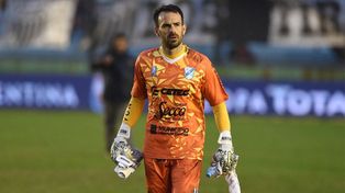 La vuelta de Matías Castro le mete presión a Nereo Fernández en Unión