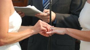 Explican que el divorcio de un matrimonio gay es igual al heterosexual