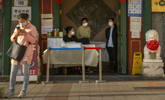 Cinco nuevos casos de coronavirus en Wuhan, donde comenzó la pandemia Cinco nuevos casos de coronavirus en Wuhan, donde comenzó la pandemia