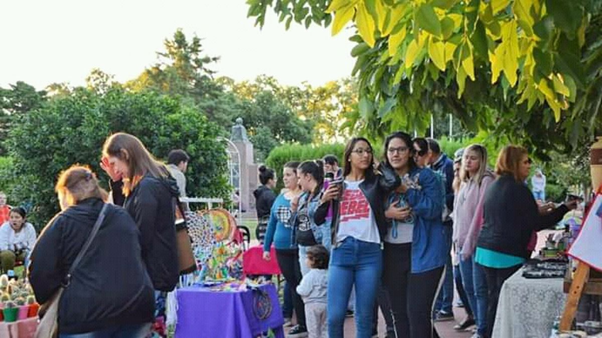 Artesanos y emprendedores esperan que el sol salga para todos