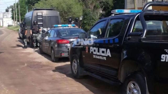Hallazgo de cuerpo. Se encontró el cadáver de una mujer de 42 años en un terreno descampado de Recreo.