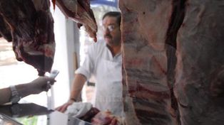Por las nubes, pero muy nuestro: un asado en familia cuesta $480