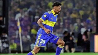 Medina renovó su contrato con Boca