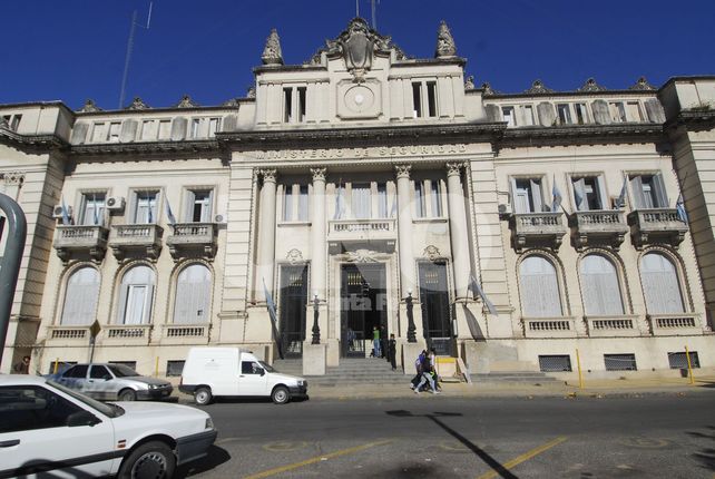 Dos policías de la Unidad Regional I fueron procesados por venta de drogas