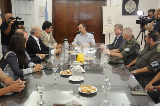 Seguramente van a ser de la Policía Federal los nuevos agentes que lleguen a Santa Fe