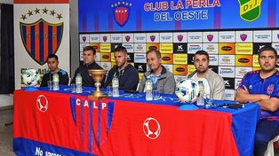 En las instalaciones del Club La Perla del Oeste se realizó la presentación del Torneo Infantil Azulgrana 2022.