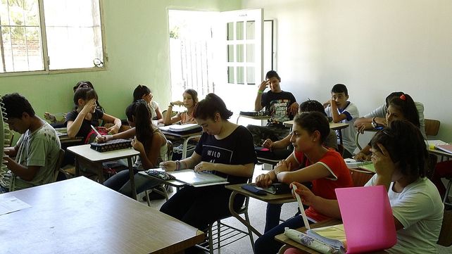 De la mano de la educación crecen las oportunidades en el Anacleto Medina