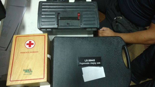 Apresaron a dos delincuentes robando en la escuela Padre Catena