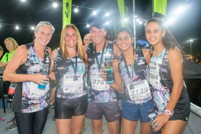 Dal lago ,Analia Moreli,  Juan Arate, Ailén Sandoval y Sofía Gonzales