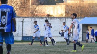 Sportivo Urquiza y Peñarol, el clásico más popular de la LPF