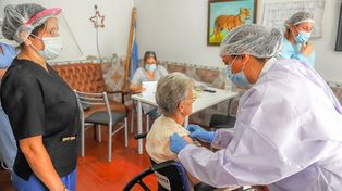 Covid: finalizó la vacunación en geriátricos de Paraná