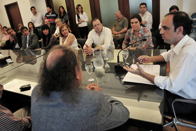 Ahora los profesionales de la construcción podrán realizar trámites vía web