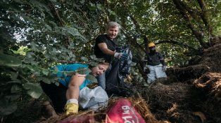 Limpieza del arroyo Las Tunas: Frigerio llamó a tomar conciencia sobre el cuidado del agua.